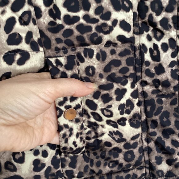 Charter Club Leopard Print Puffer Vest Size Petite Small - Picture 4 of 7